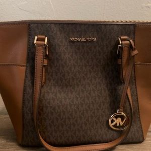 Michael kors handbag